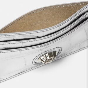 LA MEDUSA METALLIC CARD HOLDER new in box